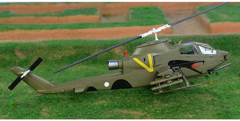 1/72 scale pre-built AH-1 Cobra helicopter model
