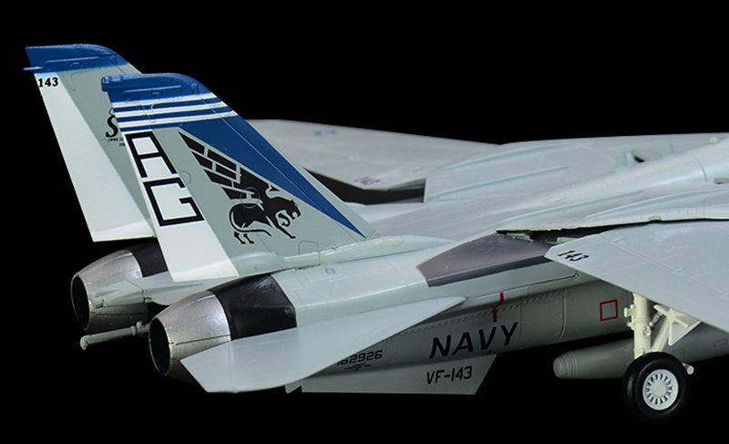 F-14B Tomcat 37185 plastic model aircraft