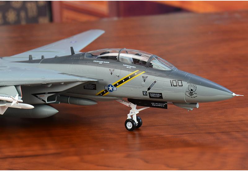 pre-built 1/72 scale Tomcat F-14B jet fighter model aircraft