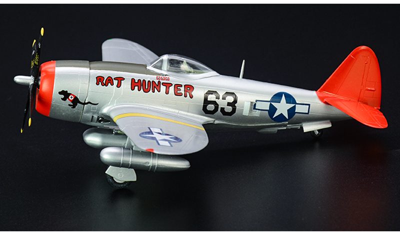 ready to display 1/72 scale P-47D Thunderbolt model aircraft