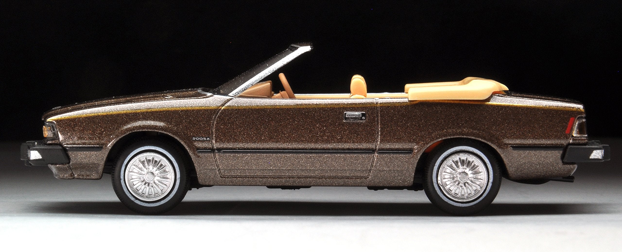 Tomytec Datsun 200Sx Custom Roadster Brown - Tomica Vintage Neo 1/64 Lv-N161A