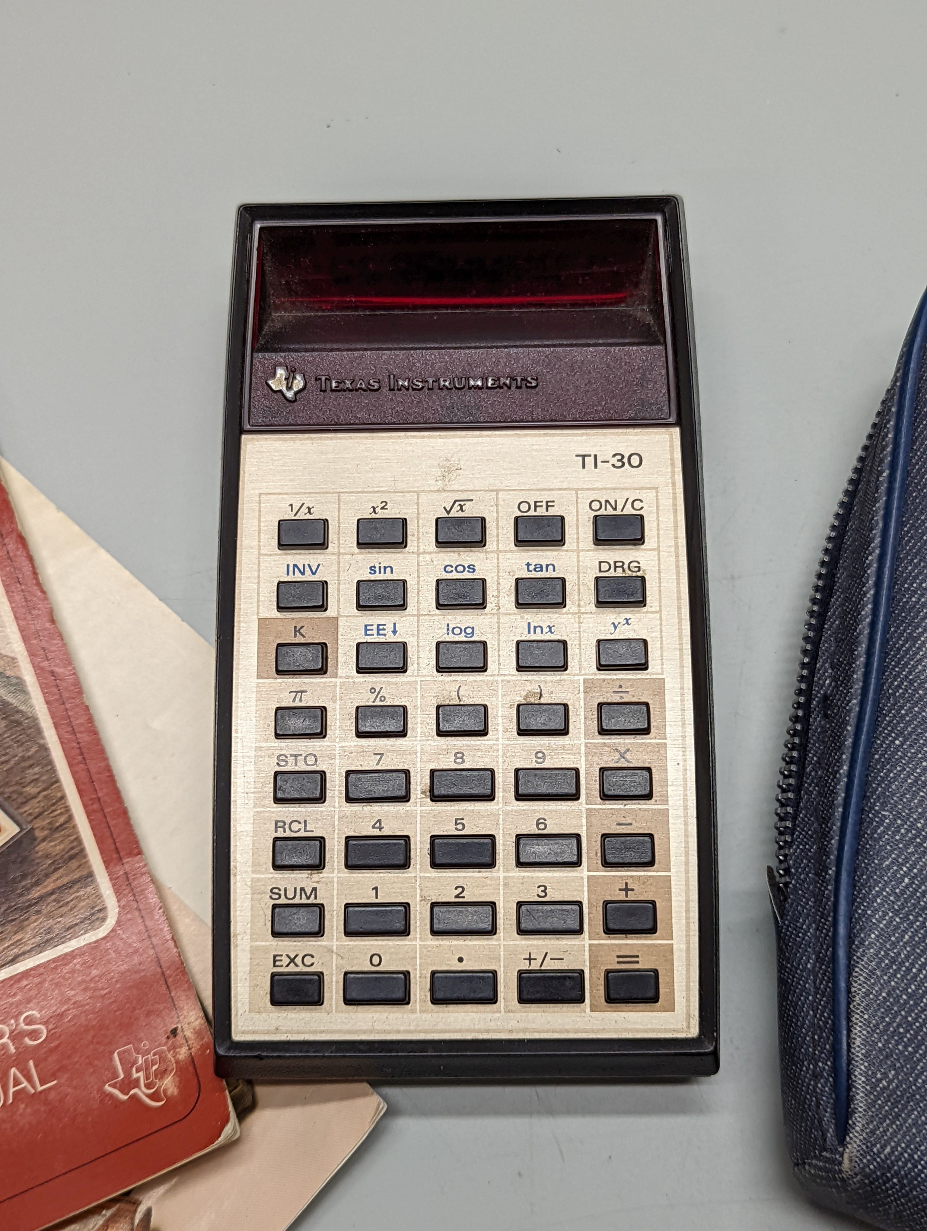 Texas Instruments TI-30 Scientific Electronic Calculator  F*S USA - RARE!! - 1976