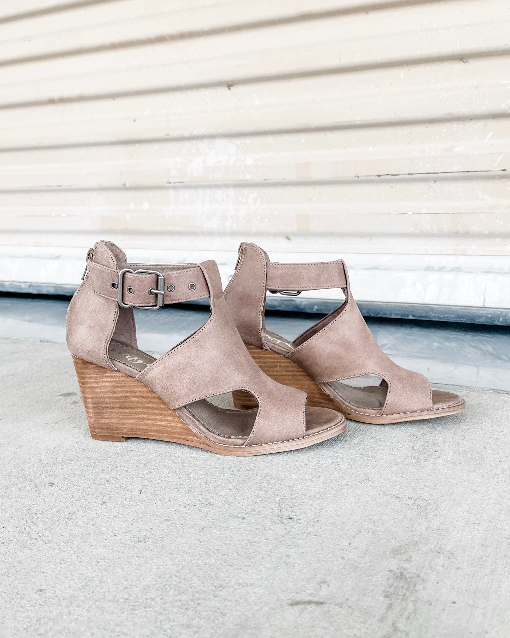 River Open Toe Booties 2.0 - Dark Taupe