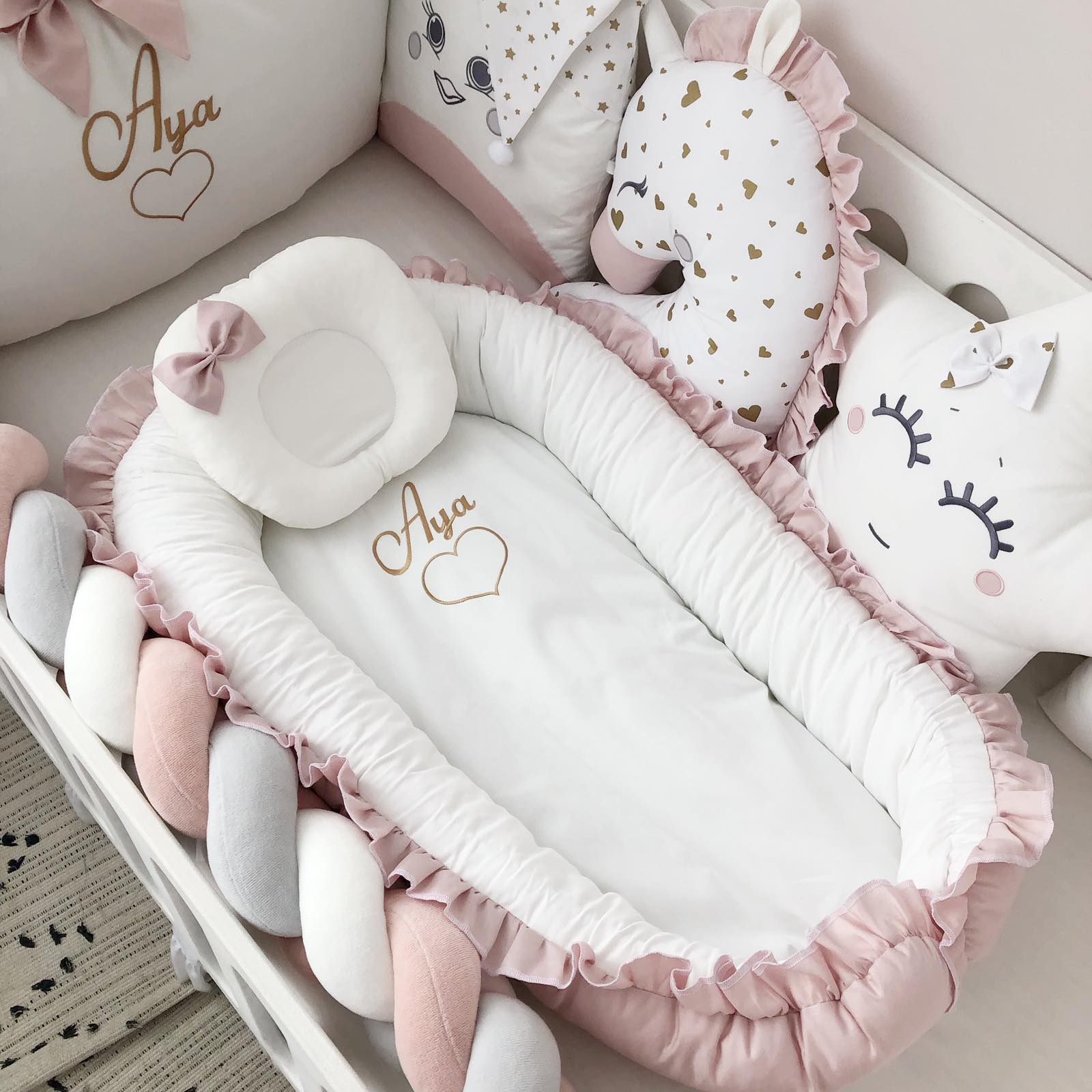 Crib set 