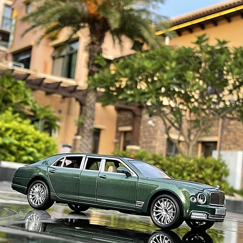 1:24 Mulsanne Alloy Luxy Car Model Diecasts & Toy Vehicles Metal Toy Car Model Simulation Sound Light Collection Childrens Gifts