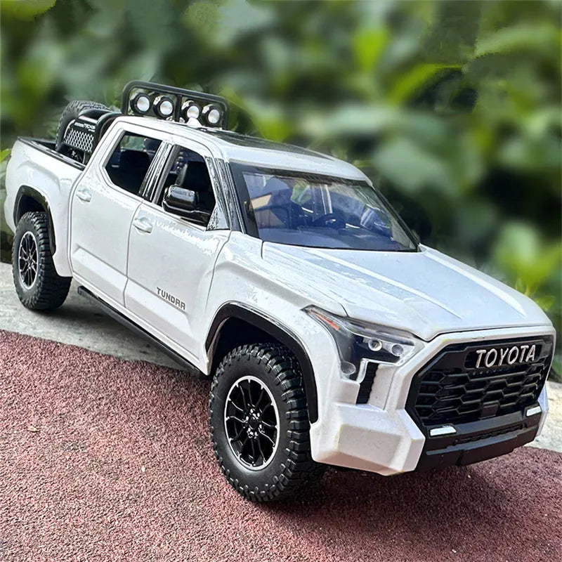 1/22 Tundra Pickup Alloy Car Model Diecast & Toy Metal Off-Road Vehicles Car Model Sound and Light Collection Childrens Toy Gift