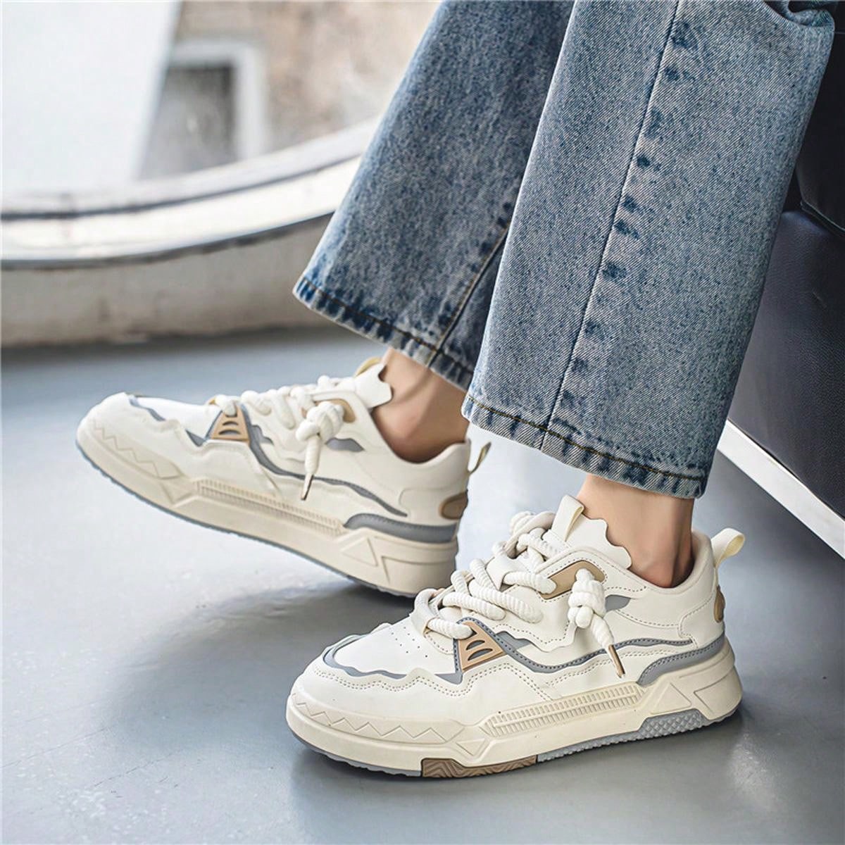 New Korean Style Fashionable Low Top Sneakers for Men