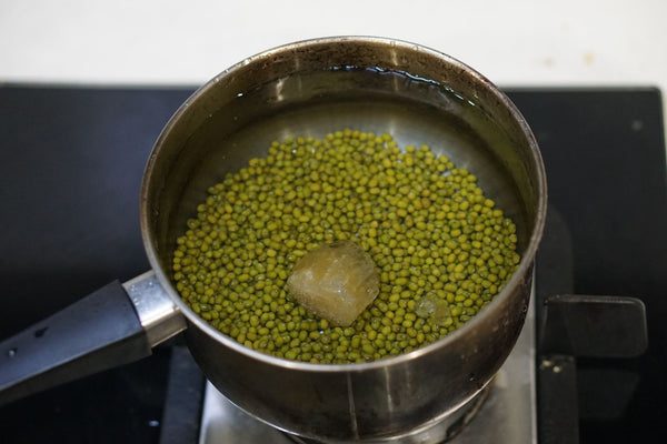 Chinese Sweet Mung Bean Soup