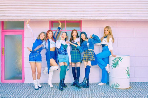 K pop group fanatics green outfits