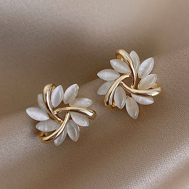 Exquisite Flower Zircon Stud Earrings For Women