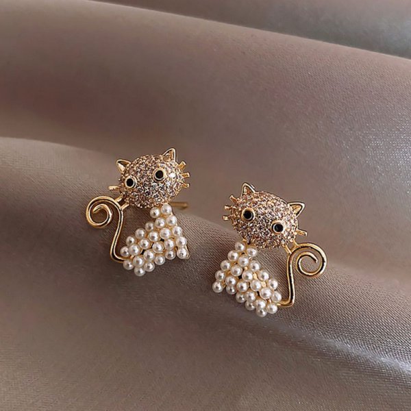 Exquisite Flower Zircon Stud Earrings For Women