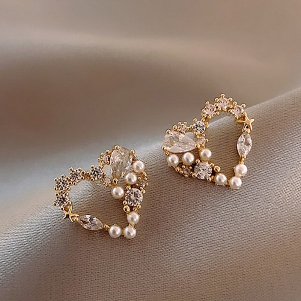 Exquisite Flower Zircon Stud Earrings For Women