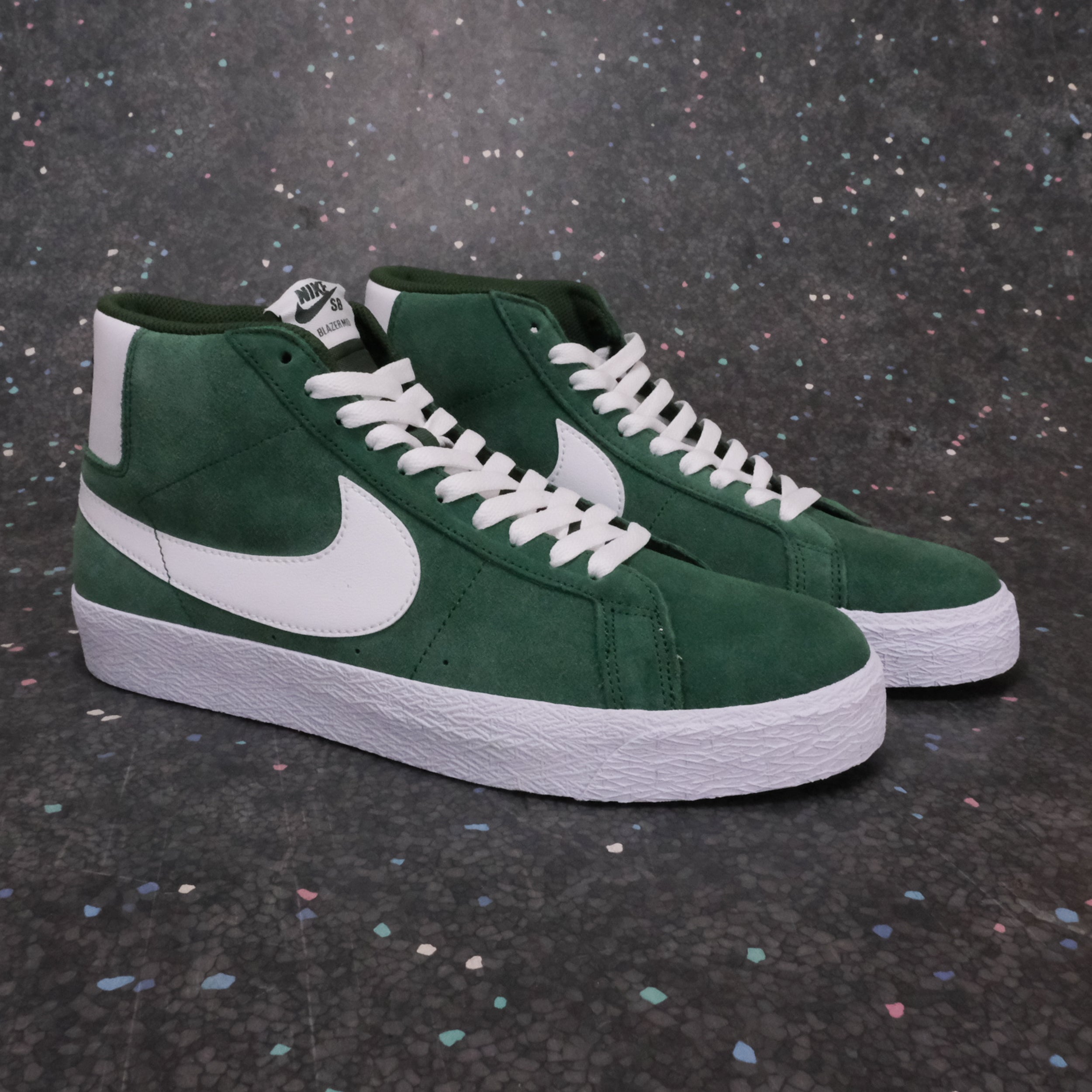 Nike SB Zoom Blazer Mid Fir White Green Nike SB Black White Multi Color Blue Skate Deck Street