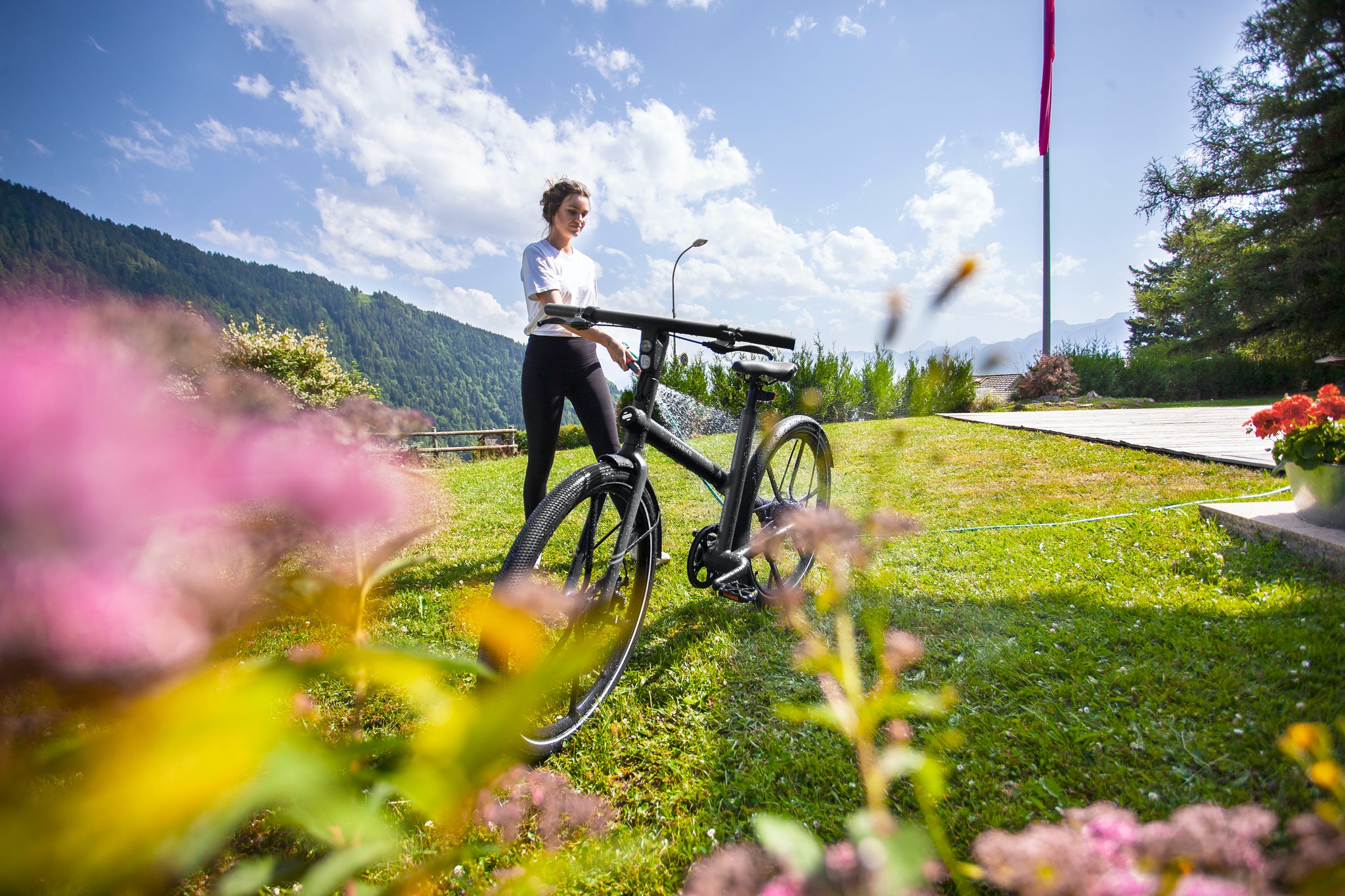 benefits-of-women-riding-electric-bike