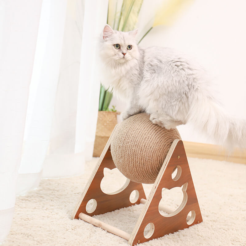 triangle scratching post