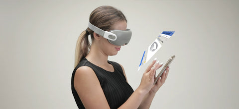 able to use your eyes while massaging