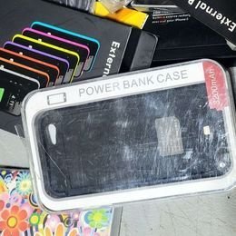 550Pcs Lot Of Android & iOS Cellphone Models Cases & Power Bank Cases