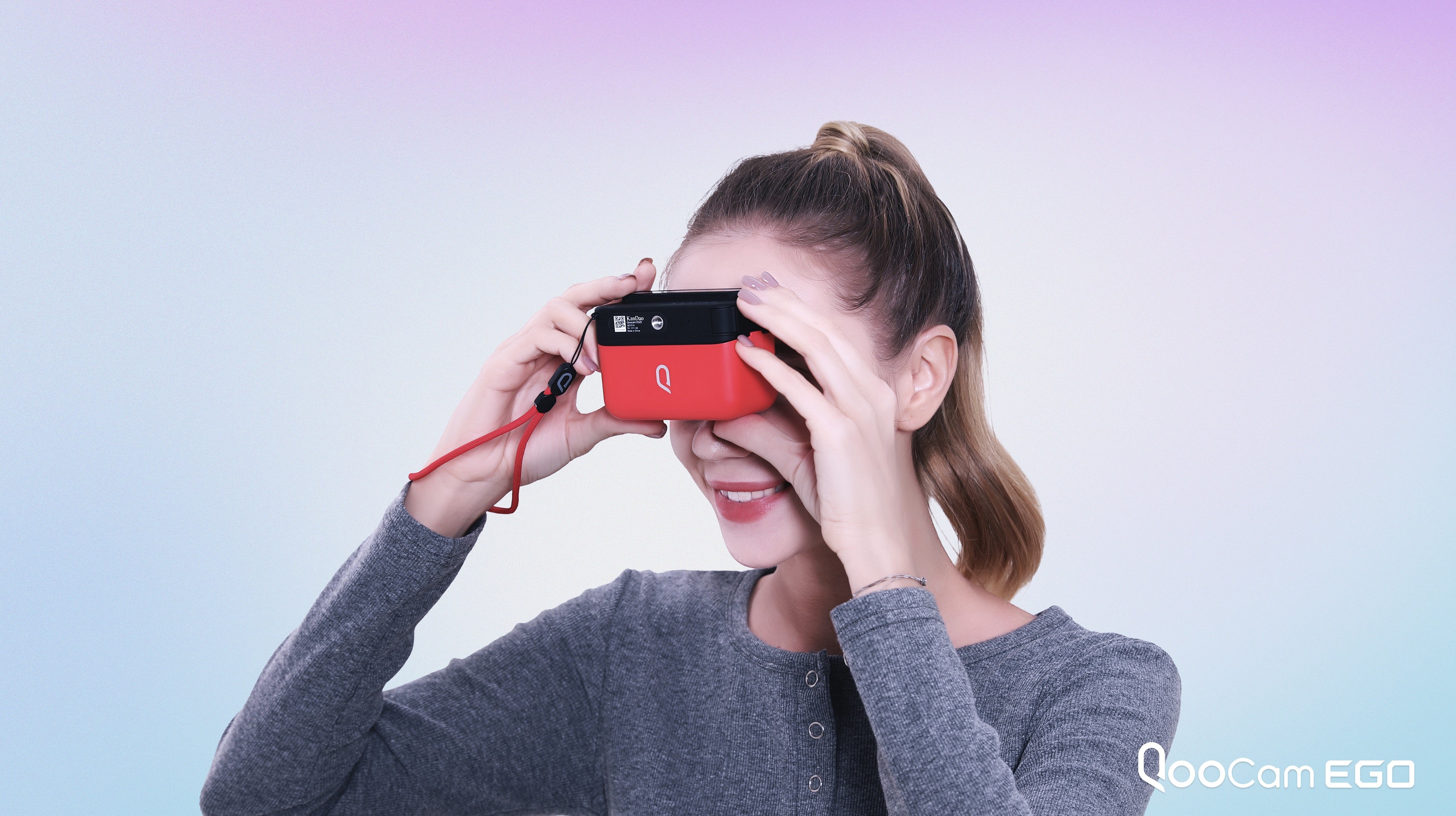 Qoocam EGO: The world’s first 3D stereoscopic camera with an attachable view for instant playback