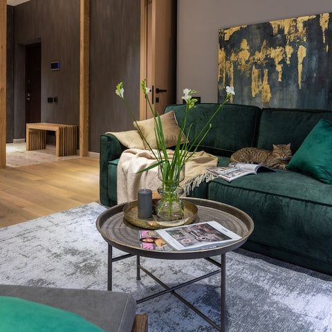 How to pair your small table rug