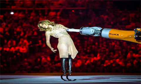 3D Printing Adds a Powerful Boost to Paralympics| U.S. Paralympic skier Amy Purdy in a charming 3D printed dress