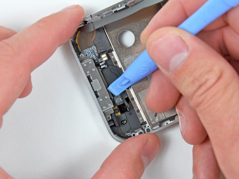 iPhone teardown