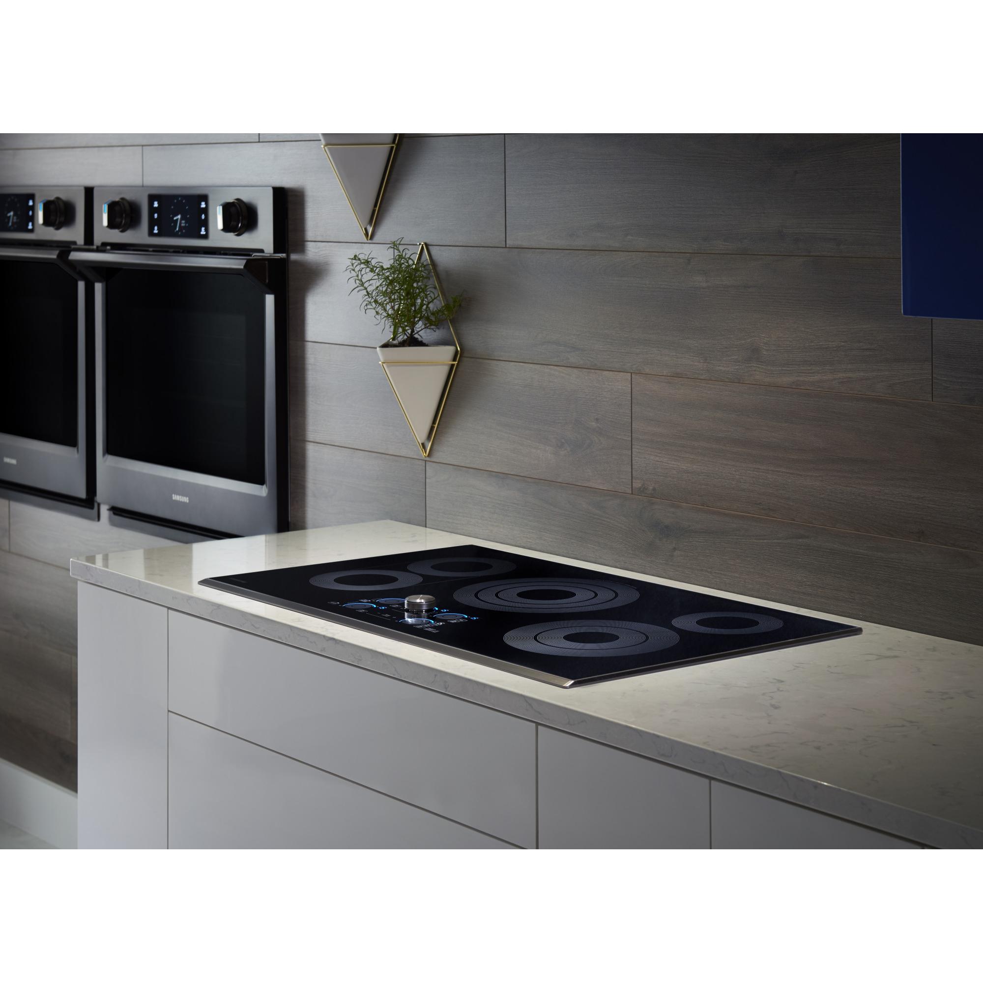 Samsung 30-inch Built-In Electric Cooktop NZ30K7570RG/AA