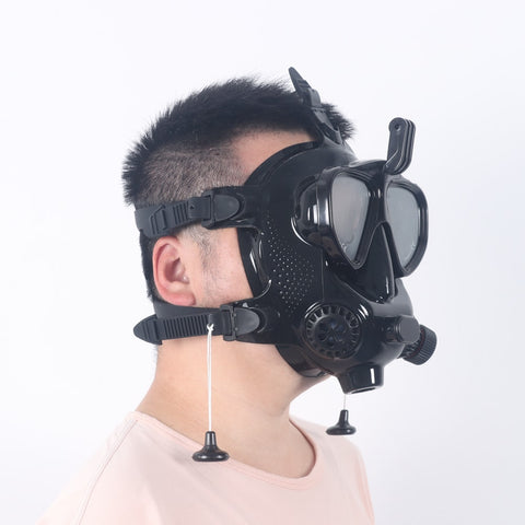The spider strap design allows the mask to grip firmly on the divers face. Resulting a complete seal. The mask easily adapts to any second stages available in the market. Just simply remove the mouth piece. Then reattached onto the Mantis Full Face Mask.