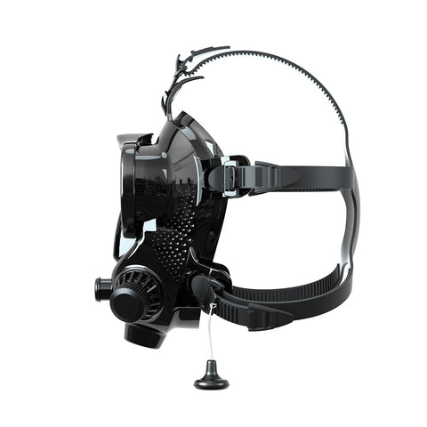 The spider strap design allows the mask to grip firmly on the divers face.
