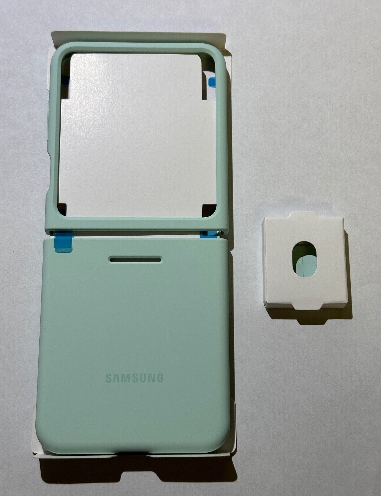NEW Samsung Z Flip 5 Silicone Cover with Ring - Ocean Green (Official Accessory) EF-PF731TMEGUS