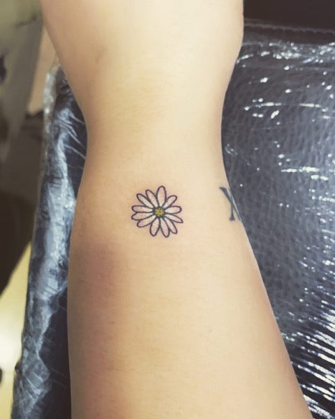 100 Coolest Minimalist Tattoo Ideas With Meaning 2023 That Youll Love   Girl Shares Tips