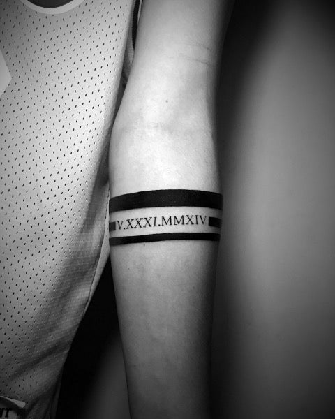 Roman Armband Tattoo