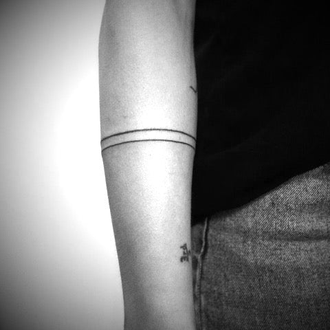 Thin Armband Tattoo