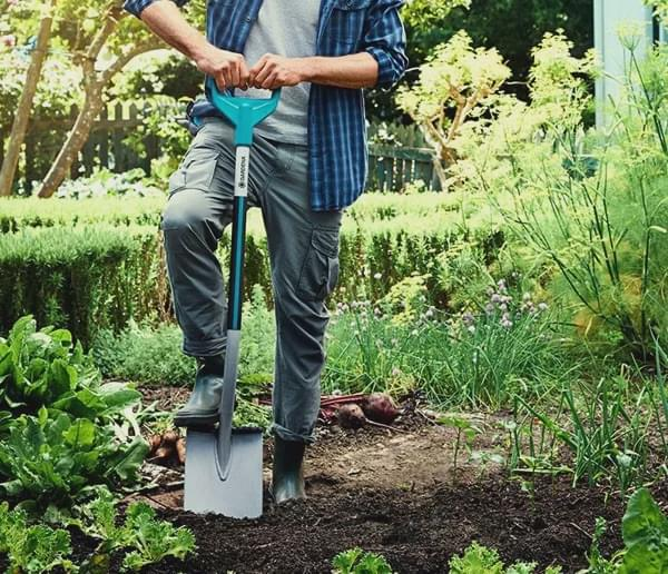 Garden maintenance, you may need these garden tools