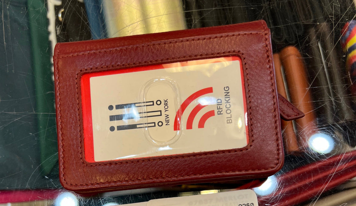 ili New York Leather RFID Key Ring Card Case/Coin Purse (Merlot)