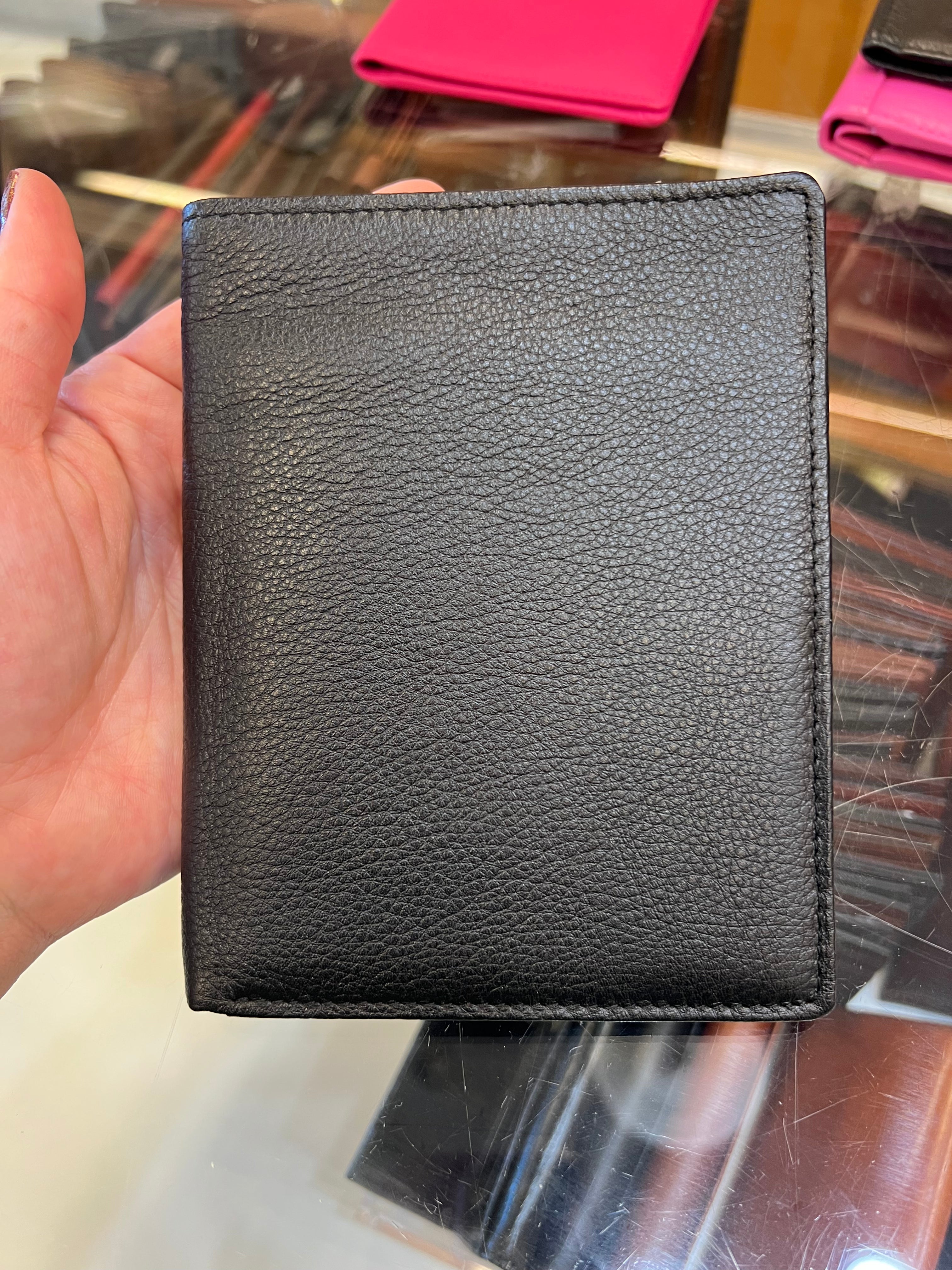 IDGuardian RFID Leather Passport Wallet