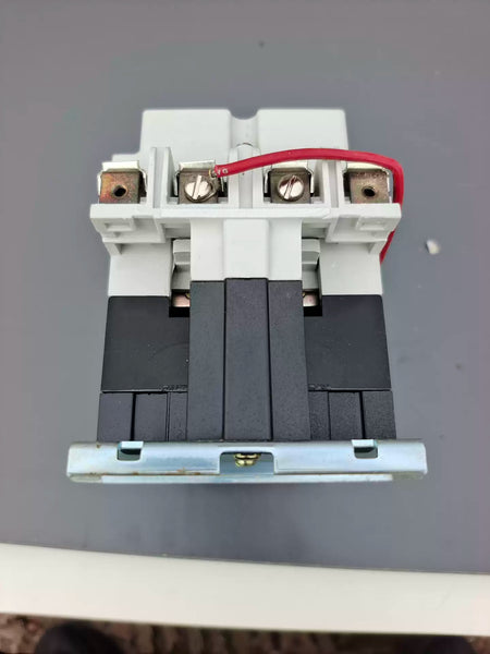 Cutler-Hammer Circuit Breaker AC200M1CW, 6710C49G14, J C020108