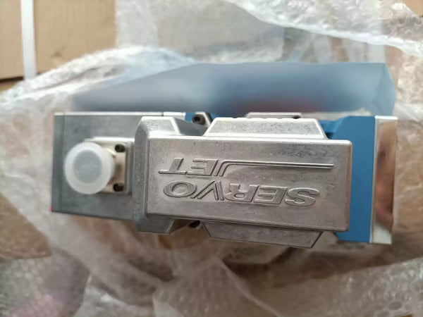 Moog Servo Valve D661-6462C G45HOAO7NSX2HA