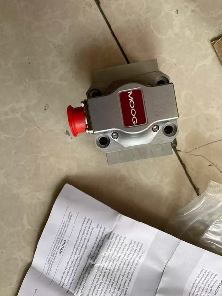 MOOG Servo Valve J761-4008