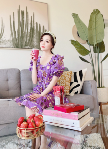 @jentdreamworld loves to use her ReFa CARAT RAY FACE over a sheet mask for extra hydration.
