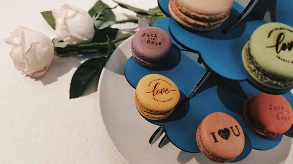 Laser engraving Macarons