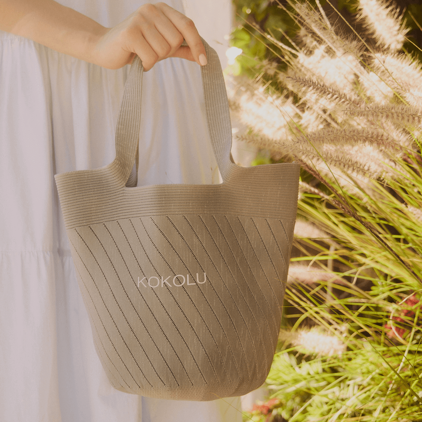 DAILY EIGHT TOTE BAG