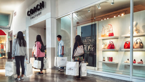 the photo of our buyers when they purchase the coach handbags