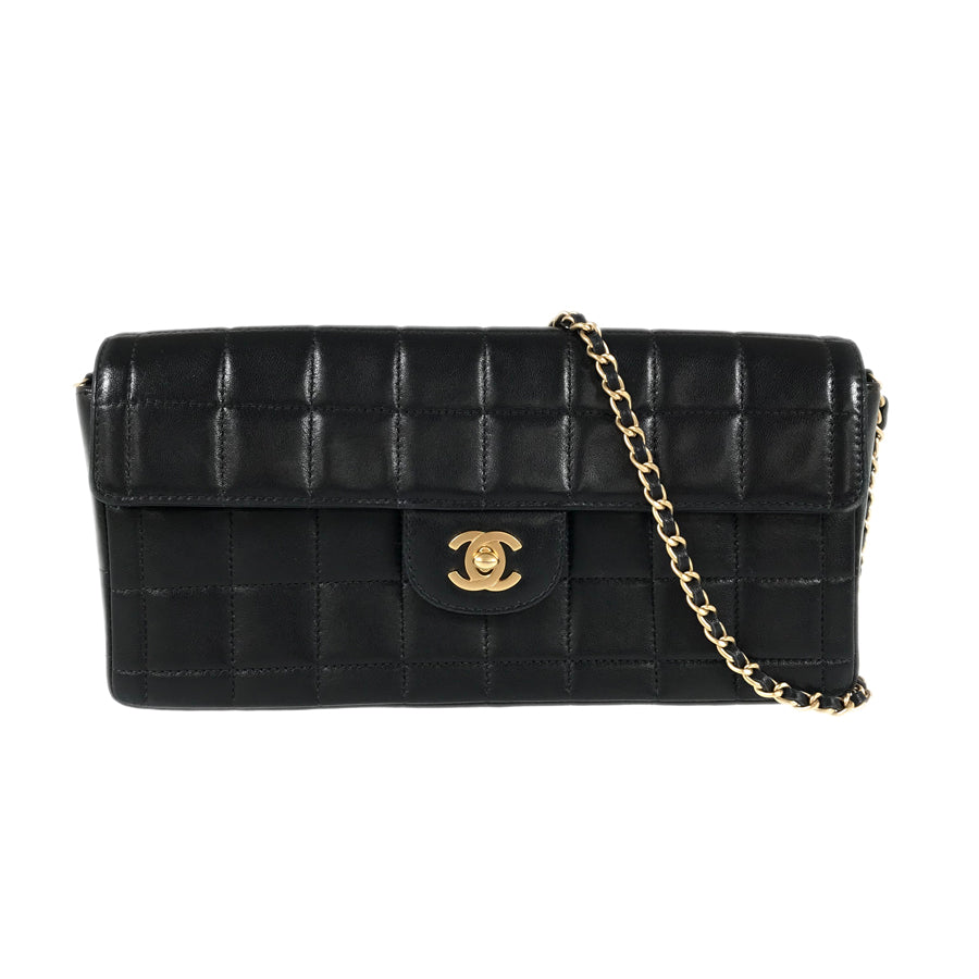 CHANEL Chocolate bar Shoulder bag