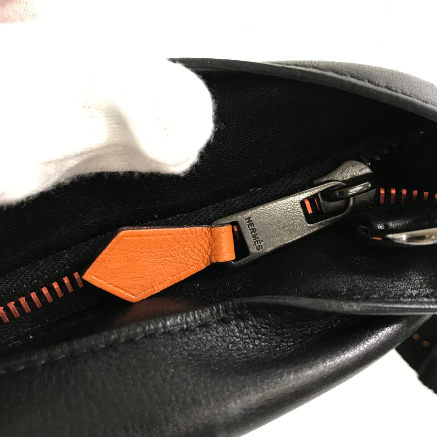 HERMES Caravan Horizontal MM Hand bag