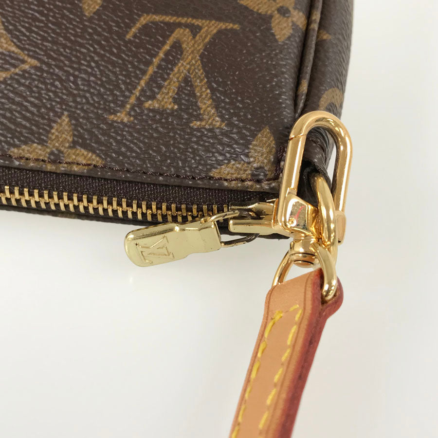 LOUIS VUITTON Monogram Pochette Accessoires M51980 Pouch