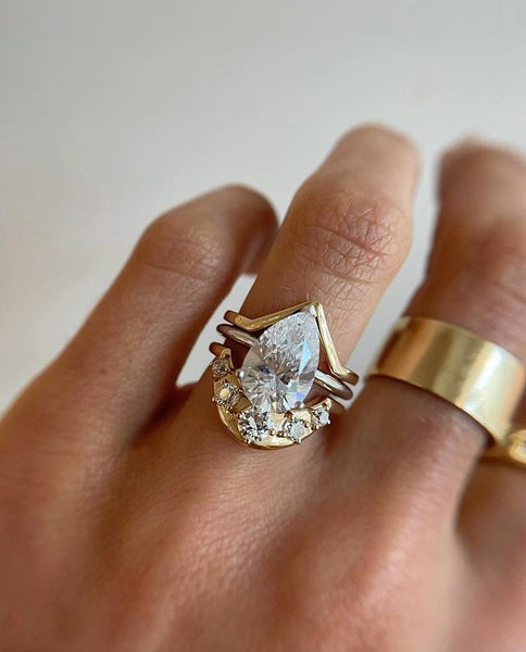 Pear shaped Engagement ring