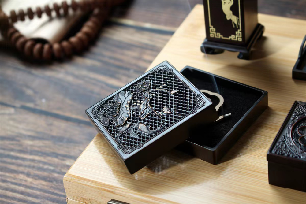 Square lotus incense burner with removable decorative lid