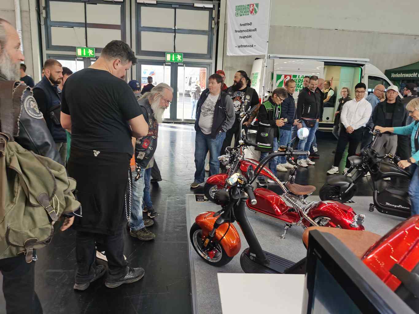 intermot 2022 Rooder mangosteen elektro roller chopper citycoco scooter