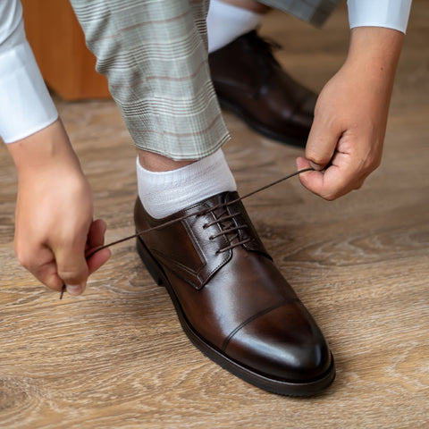 Maintain your Leather Shoes with Brush