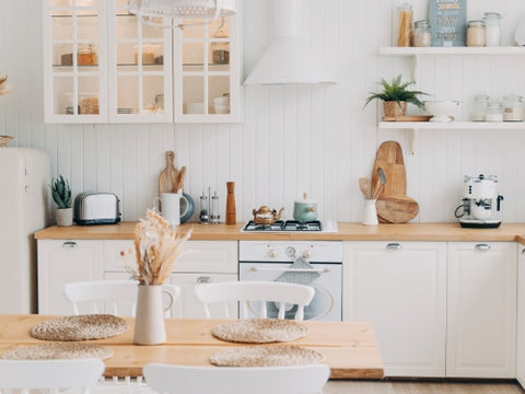 How to Organize Kitchen Cabinets and Drawers